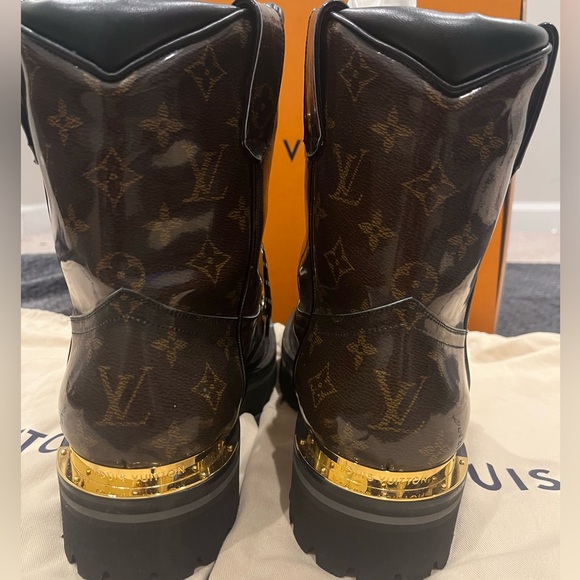 MENS LOUIS VUITTON LV OUTLAND ANKLE BOOT - Picture 11 of 13